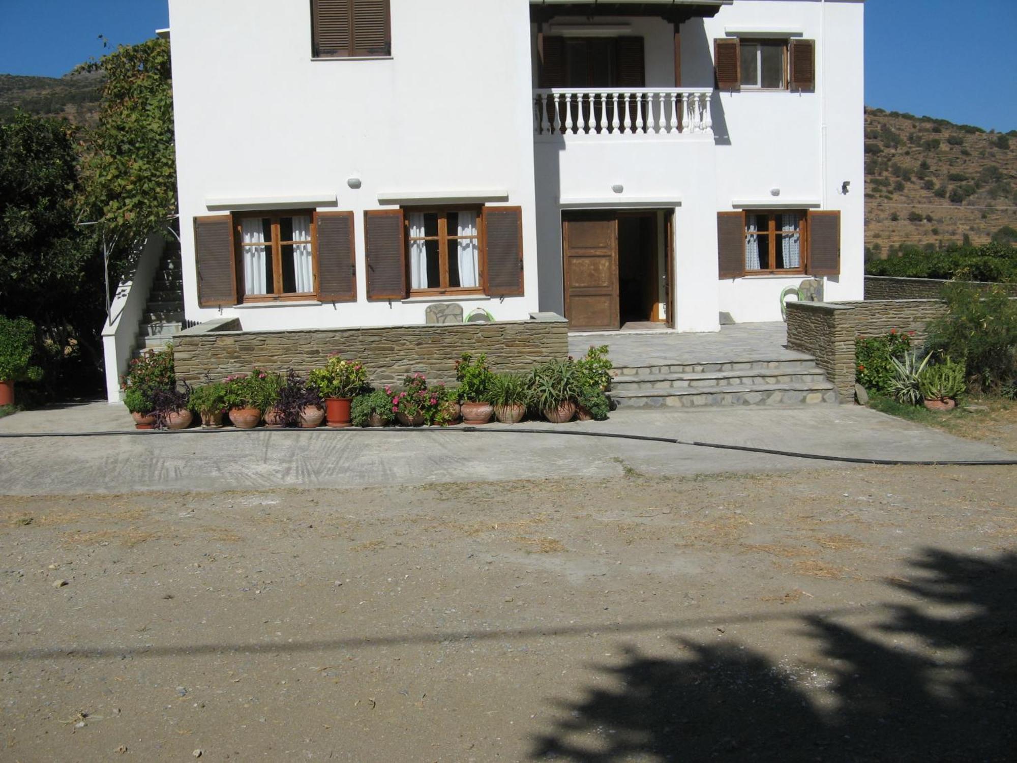 Villa House In The Grass Land. à Ormos  Extérieur photo